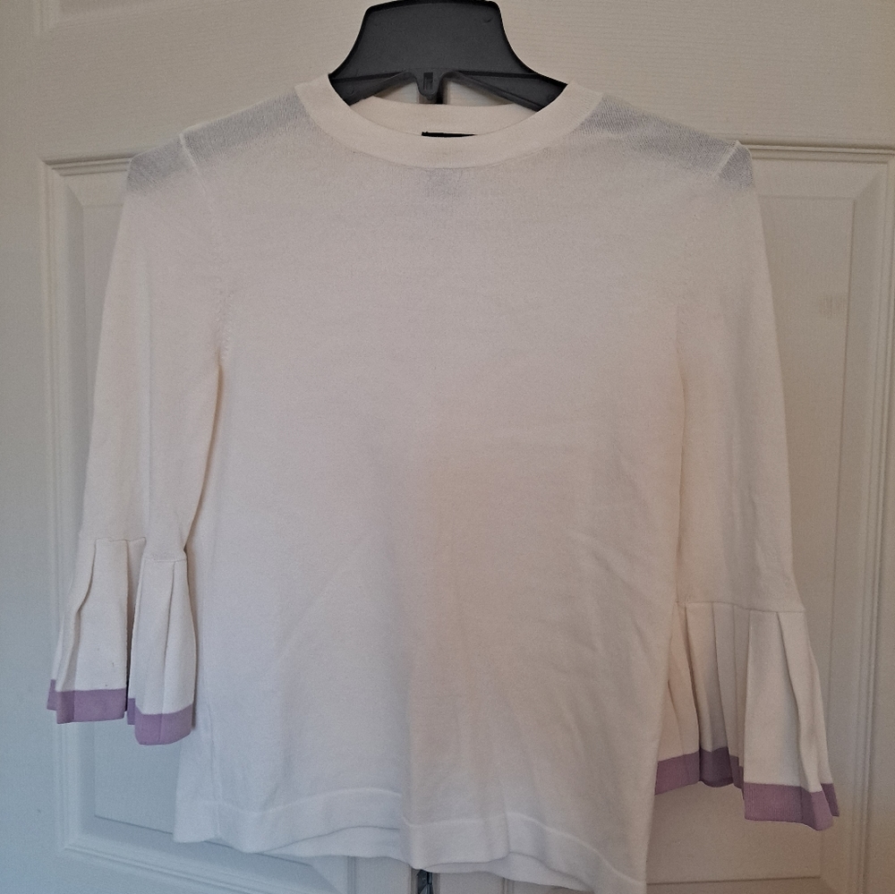 Light Sweater Blouse with Pleated Sleeves